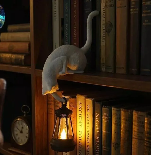Shelf-Edge Cat Figurine LED